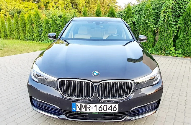 BMW Seria 7 cena 199000 przebieg: 60000, rok produkcji 2017 z Mrągowo małe 277